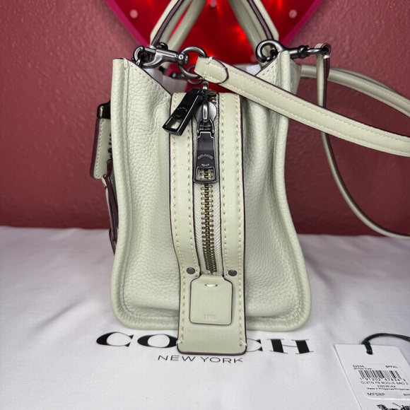 Coach 1941 Rogue 25 Pale Green - Picture 5 of 16